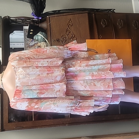 Boston Proper Blurred Bouquet Peasant dress - Picture 5 of 8